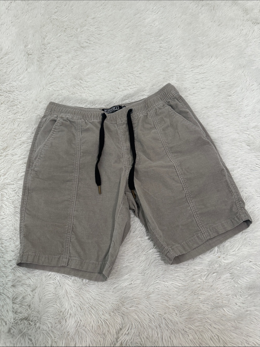 🍓 Ezekiel Corduroy Shorts